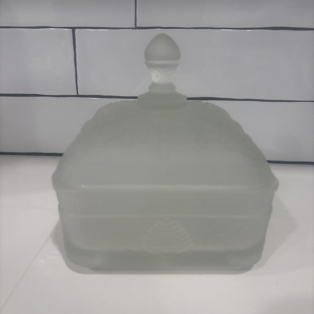 Stunning Vintage Tiara Exclusives Honey Bee Hive Candy Dish in Frosted Satin 🐝